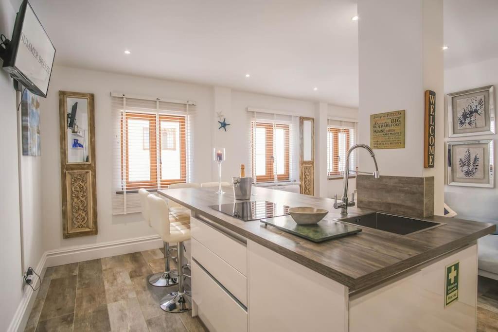 Summer Breeze Apartment, In The Historic Centre Of Lagos Exteriör bild
