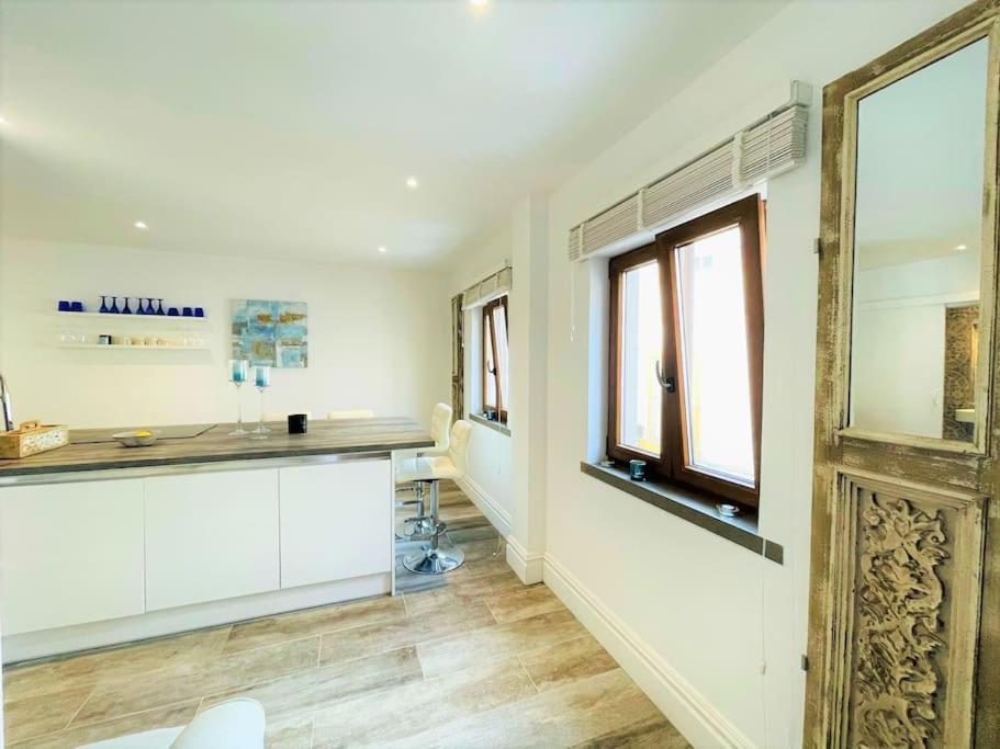 Summer Breeze Apartment, In The Historic Centre Of Lagos Exteriör bild