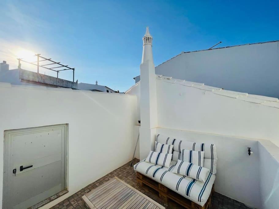 Summer Breeze Apartment, In The Historic Centre Of Lagos Exteriör bild